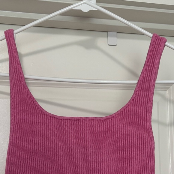 Pink Ribbed Tank Top - Picture 4 of 4